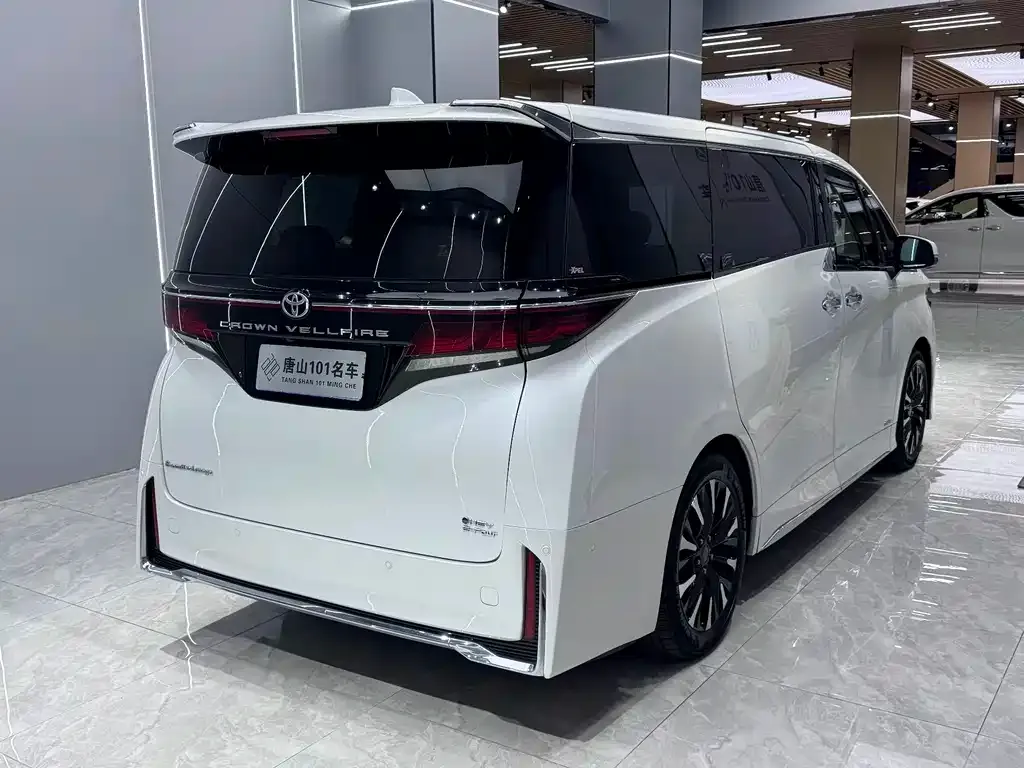 Toyota Vellfire — фото 8