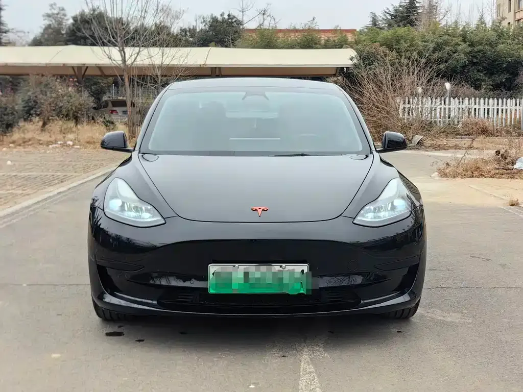 Tesla Model 3 — фото 8