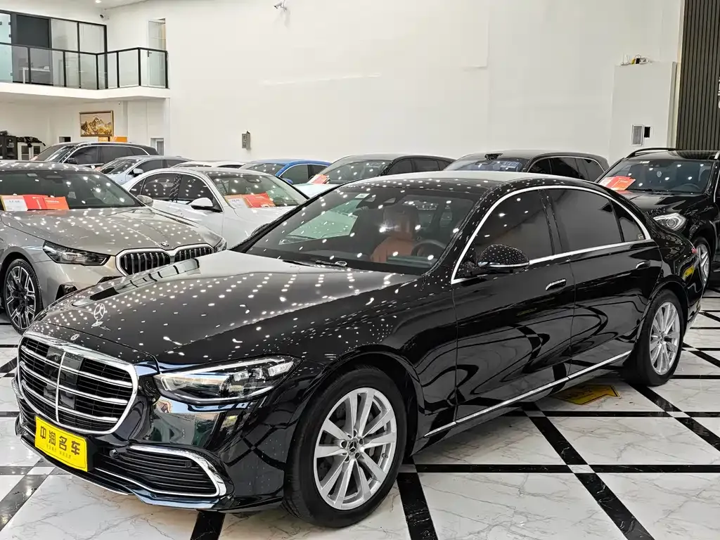 Mercedes-Benz S-Class — фото 1