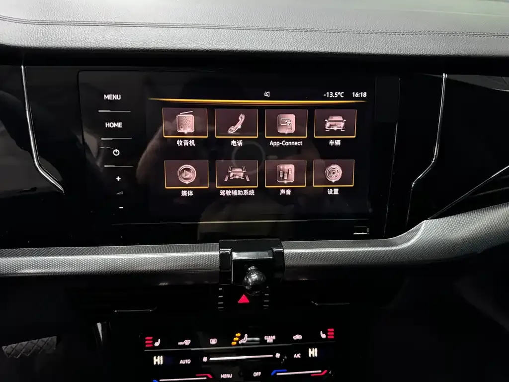 Volkswagen Passat — фото 10