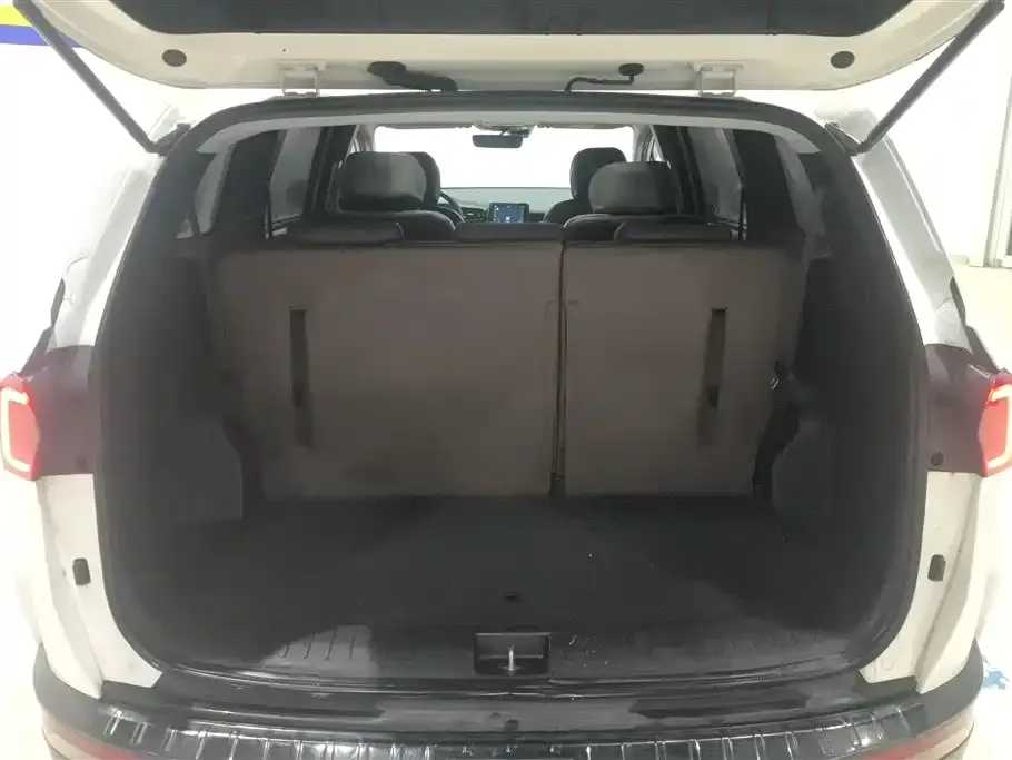 Hyundai Custo — фото 10
