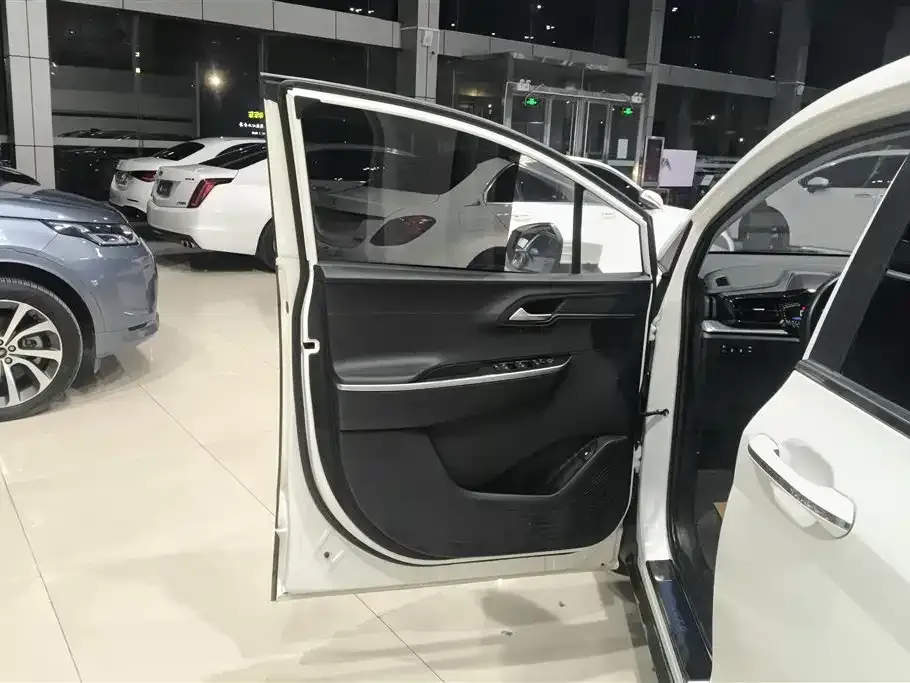 Hyundai Custo — фото 6