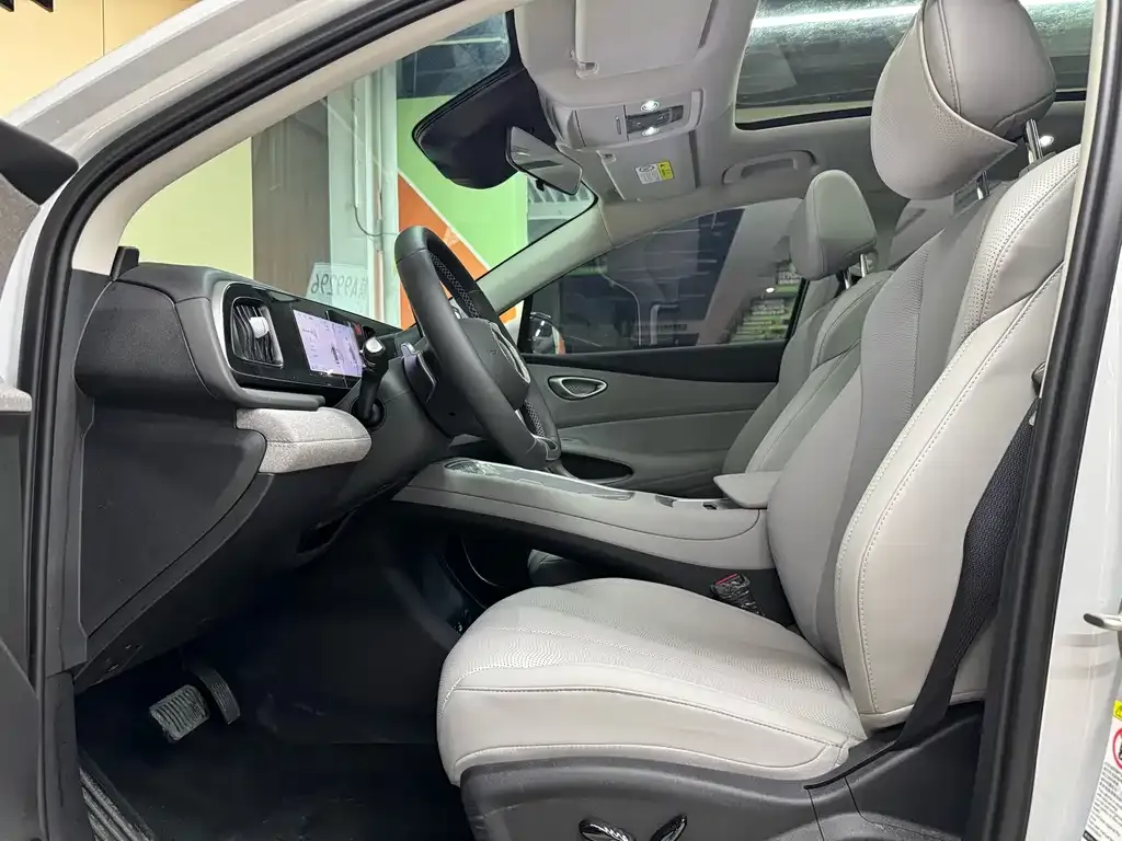 BYD Hiace 05 EV — фото 3