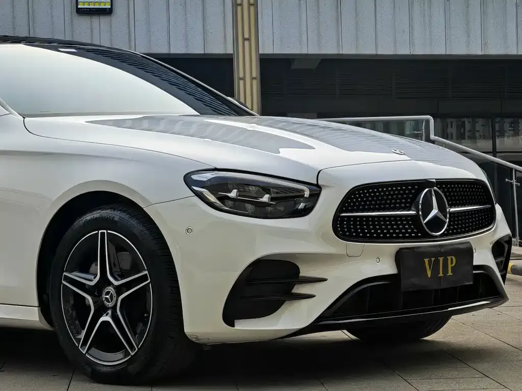 Mercedes-Benz E-Class (Import) — фото 2