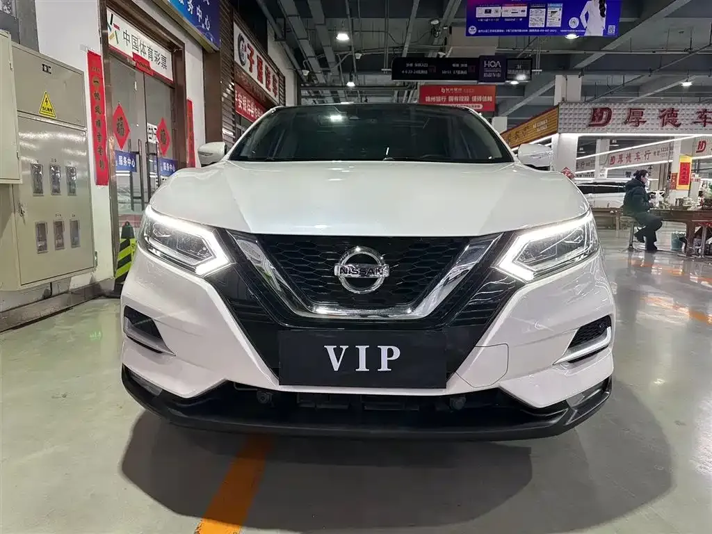 Nissan Qashqai — фото 7