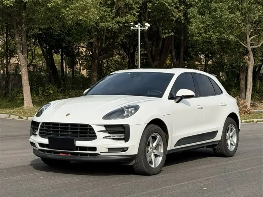 Porsche Macan — фото 1