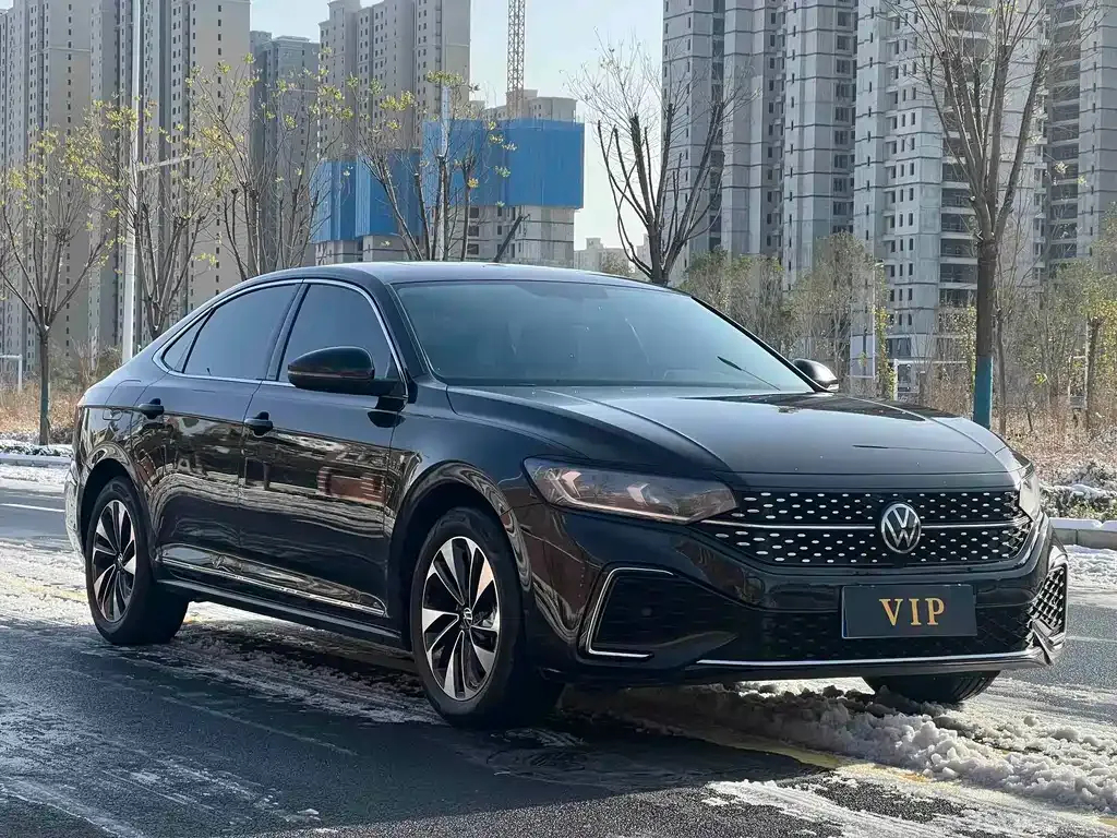 Volkswagen Passat — фото 2