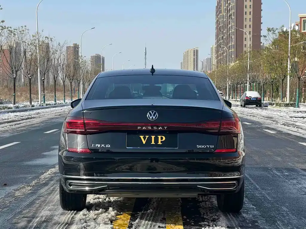 Volkswagen Passat — фото 5