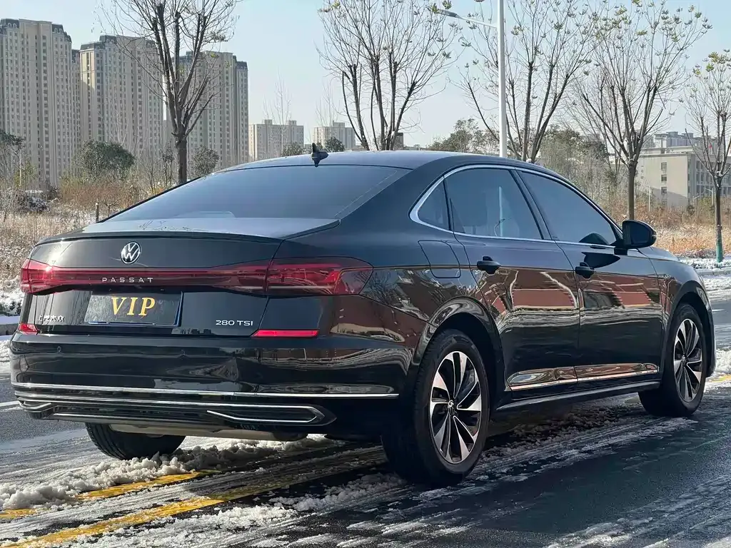Volkswagen Passat — фото 6