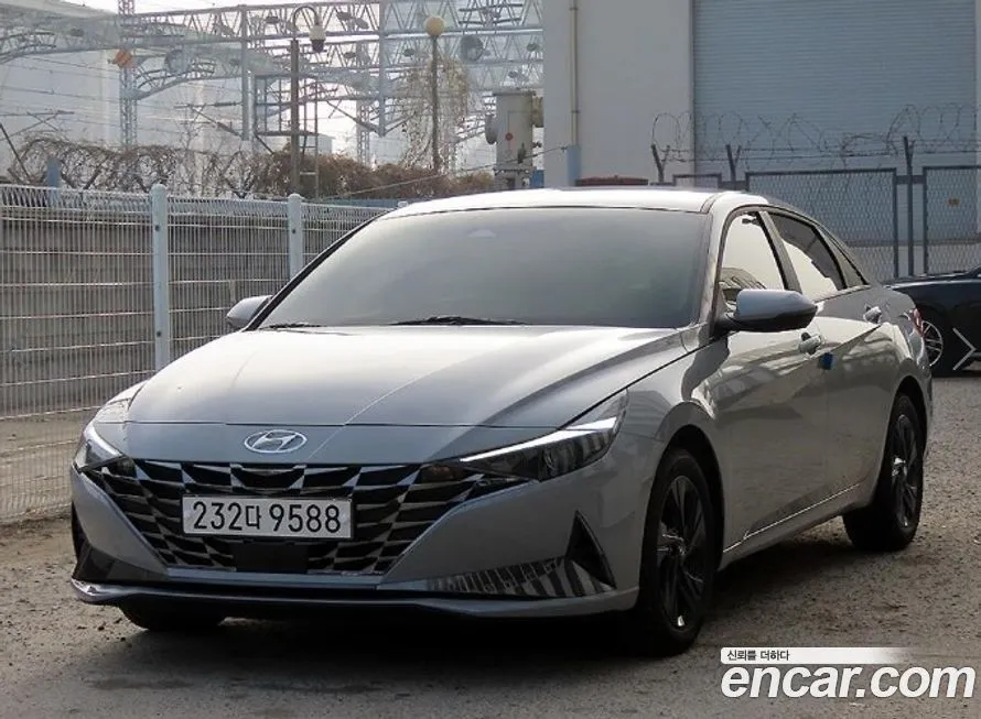 Hyundai AVANTE — фото 2