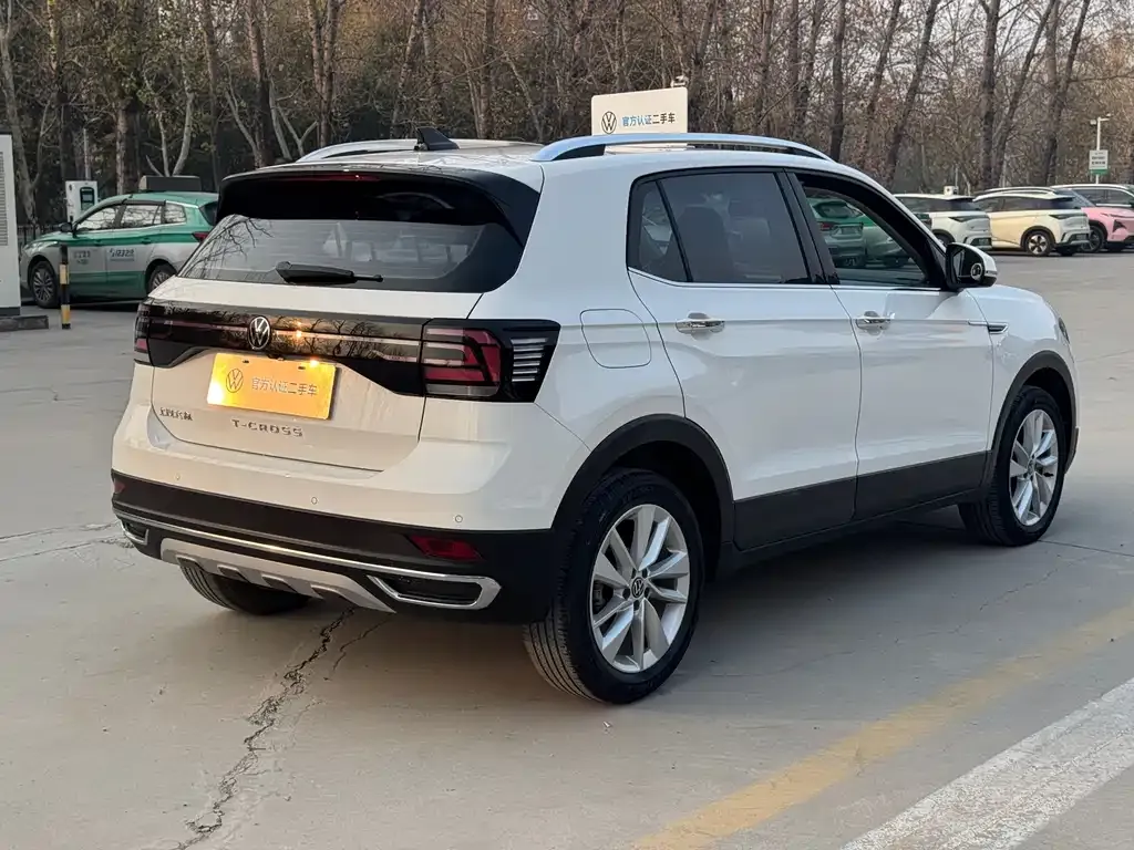 Volkswagen T-Cross — фото 6