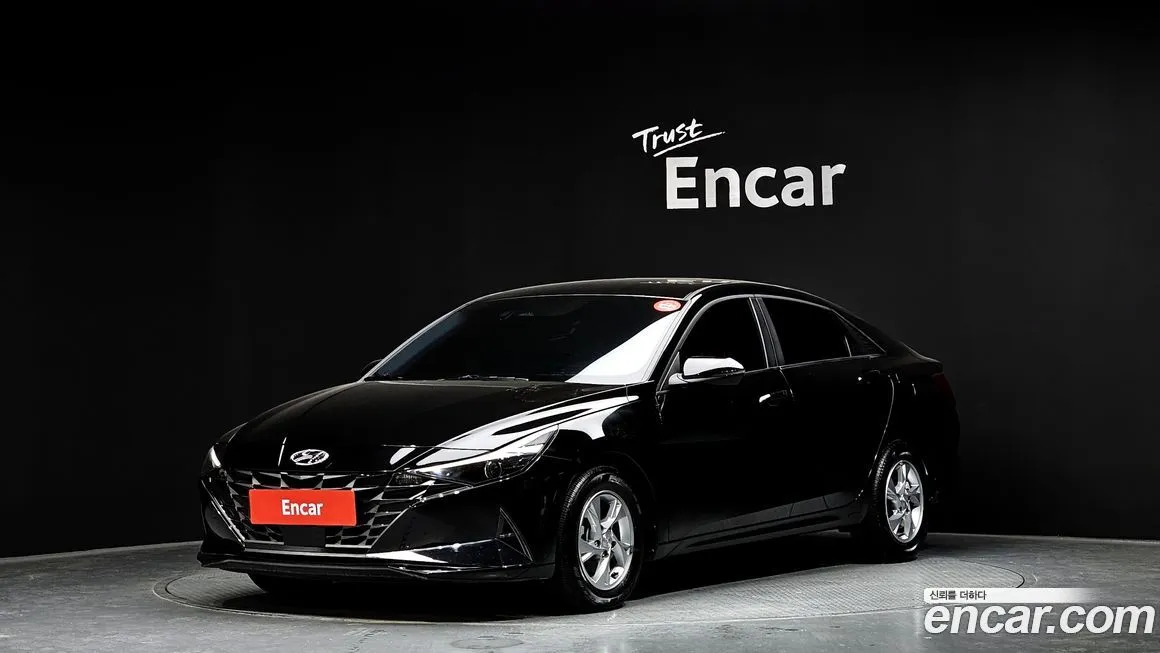 Hyundai AVANTE — фото 1