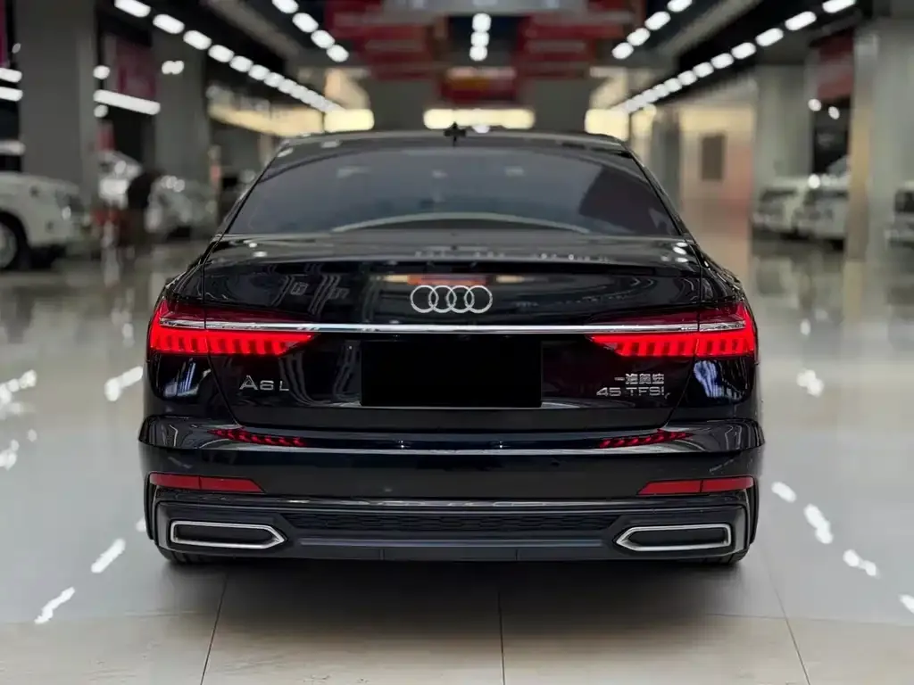 Audi A6L — фото 2