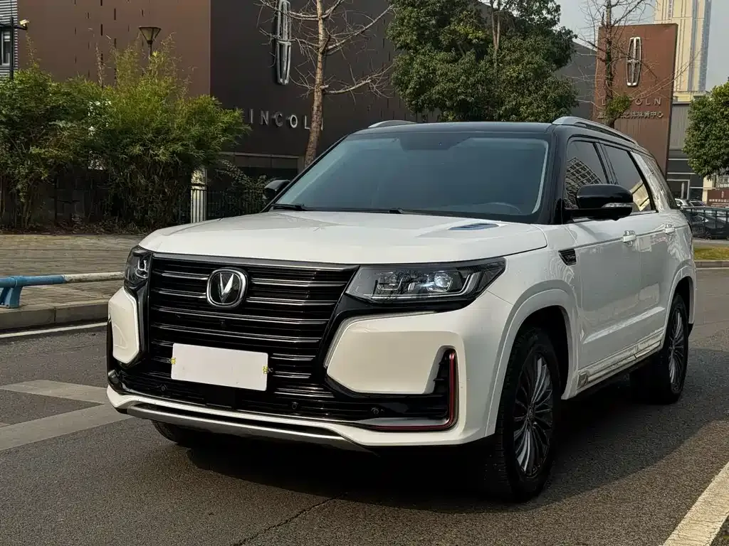 Changan CS95 — фото 1