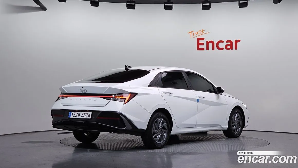 Hyundai AVANTE — фото 2