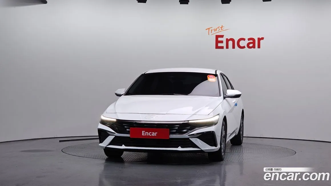 Hyundai AVANTE — фото 3