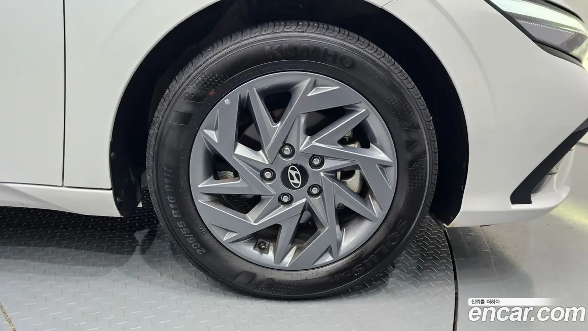 Hyundai AVANTE — фото 5