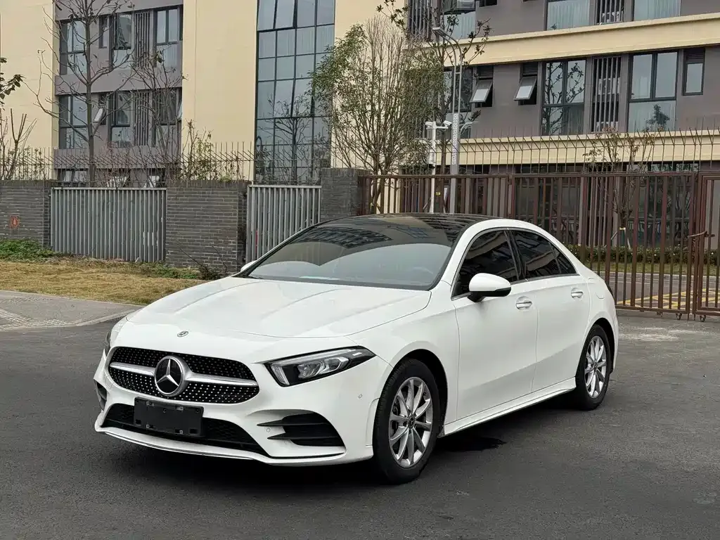 Mercedes-Benz A-Class — фото 1