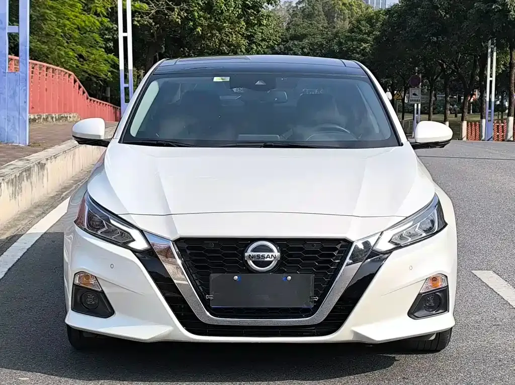 Nissan Teana — фото 2