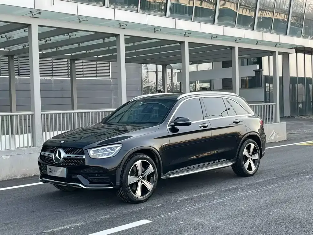 Mercedes-Benz GLC — фото 1