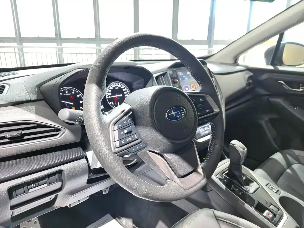 Subaru Crosstrek — фото 8