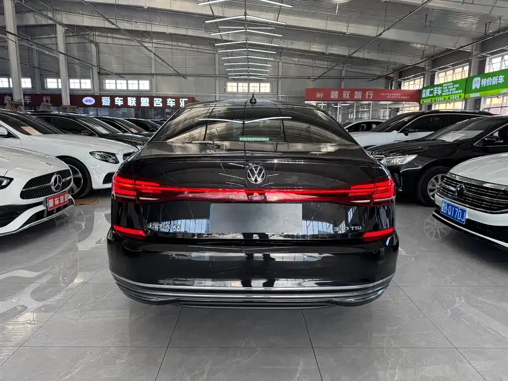 Volkswagen Passat — фото 5