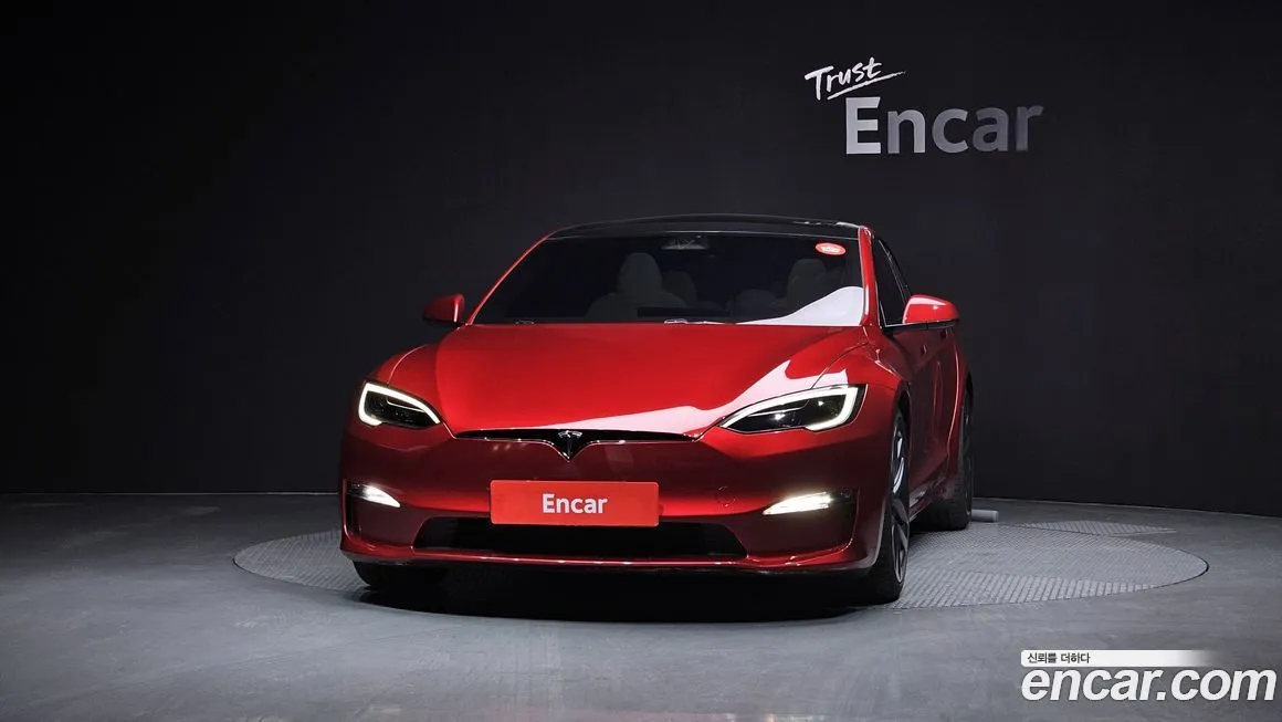 Tesla Model S — фото 4