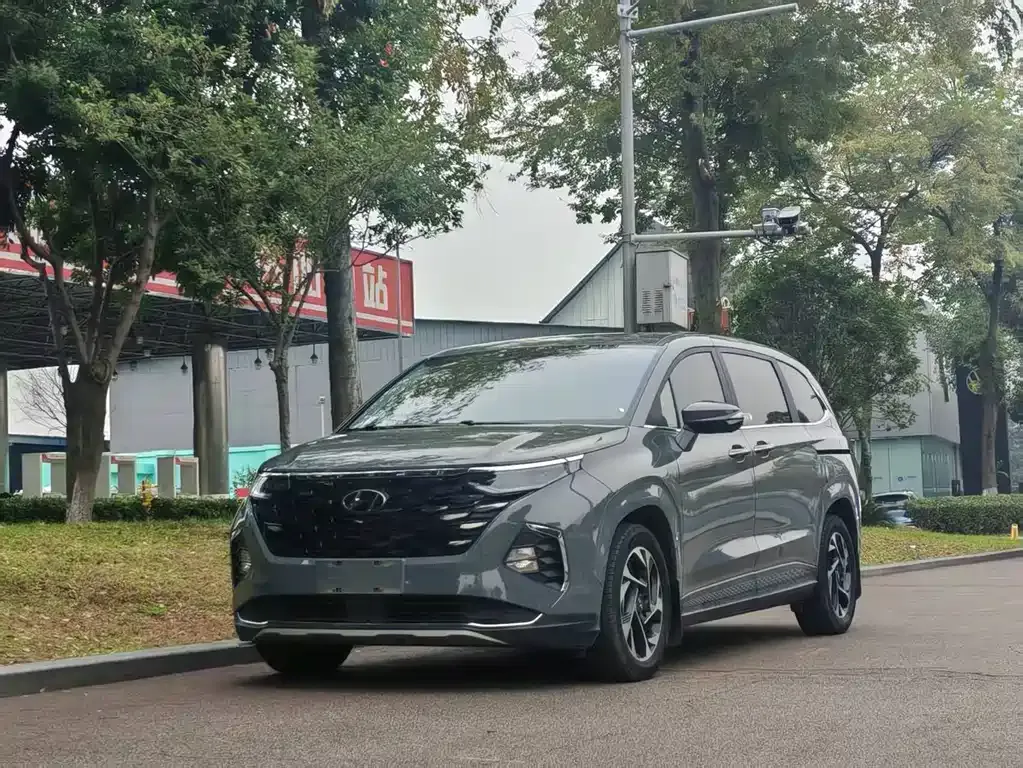 Hyundai Custo — фото 1