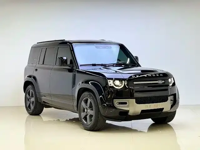 Land Rover Defender — фото 1