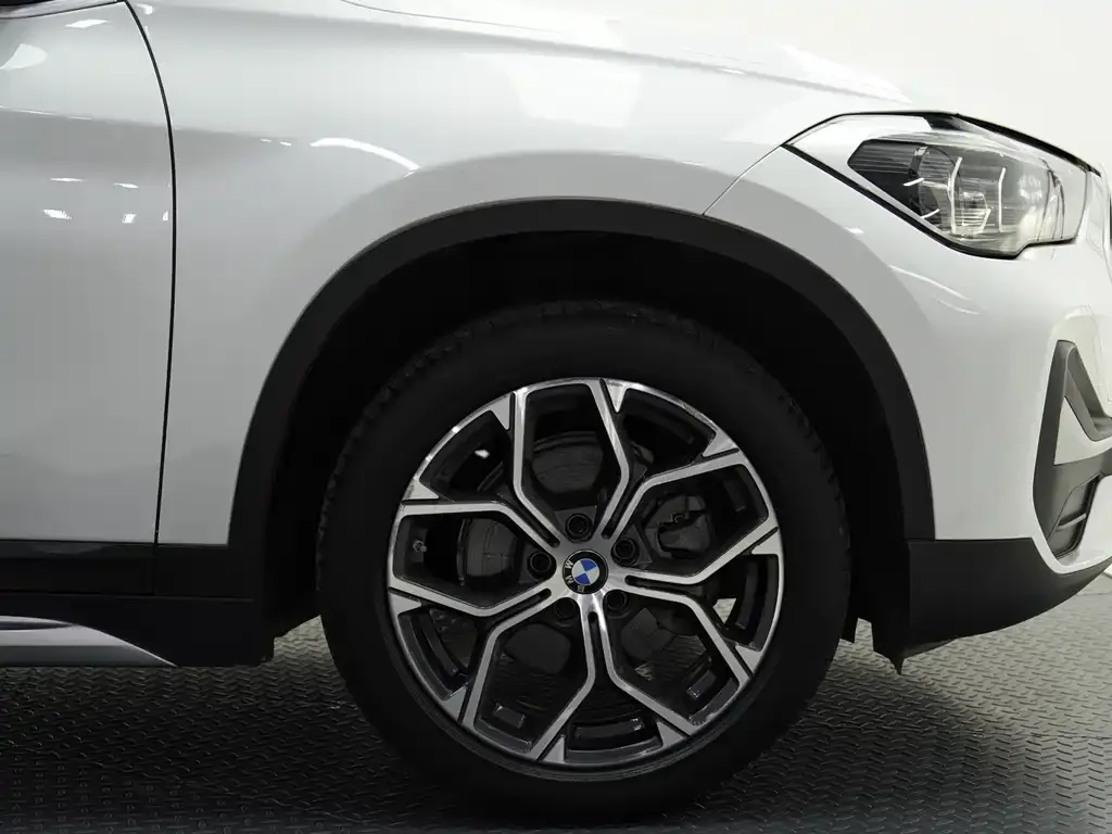 BMW X1 — фото 4