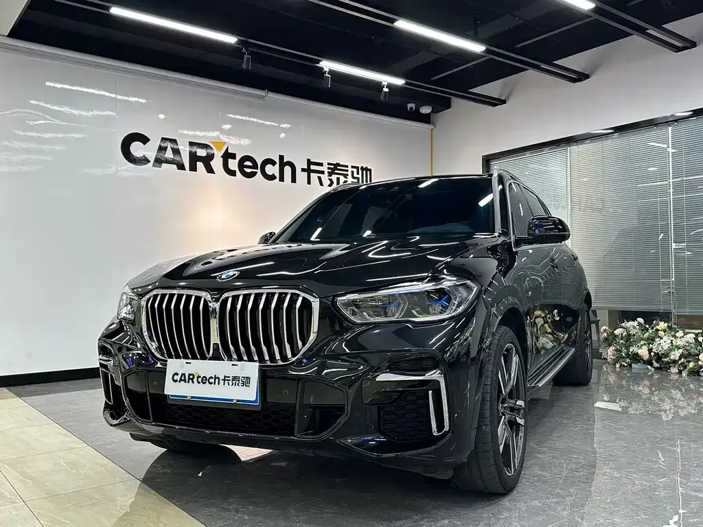 BMW X5 — фото 1