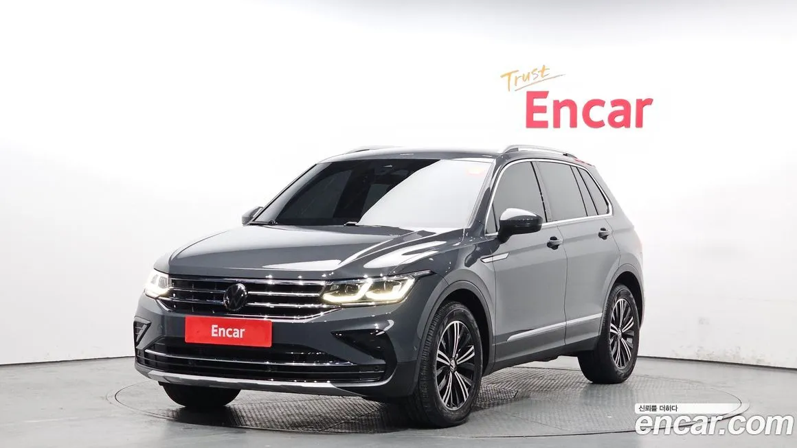 Volkswagen Tiguan — фото 1