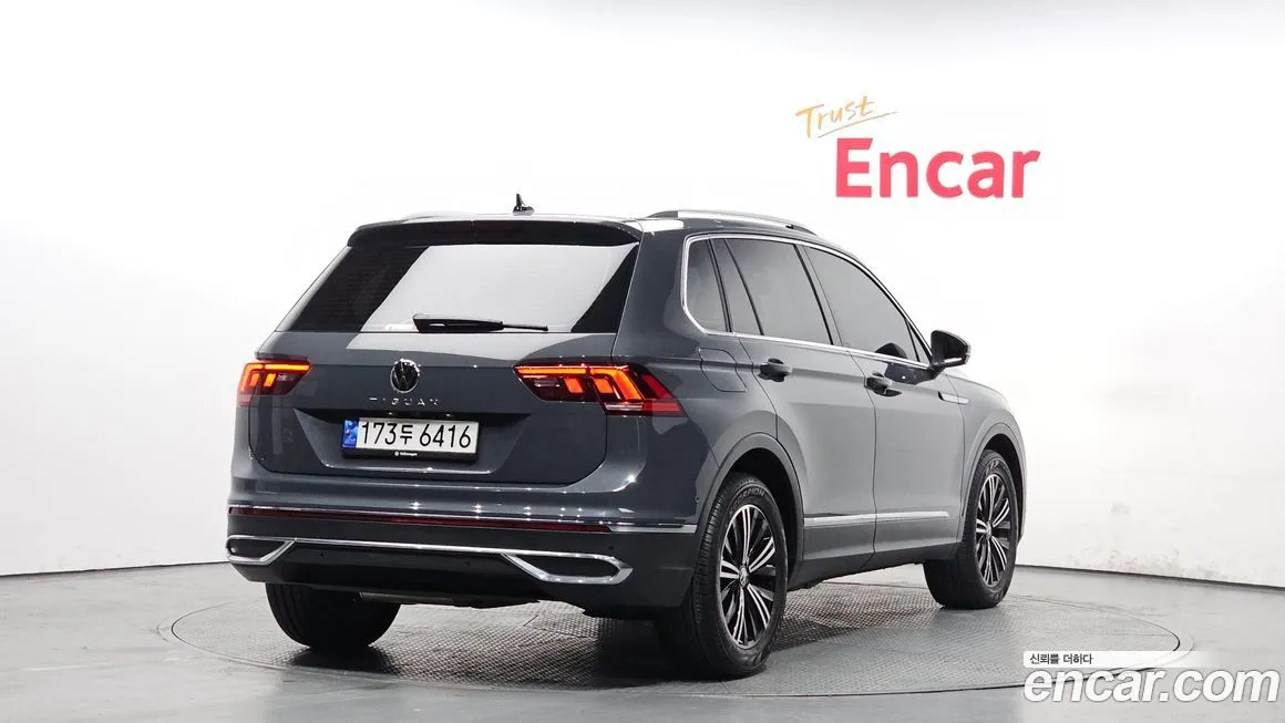 Volkswagen Tiguan — фото 3