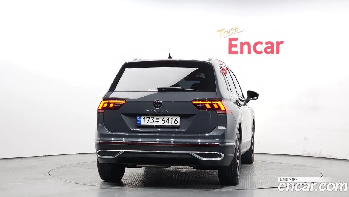Volkswagen Tiguan — фото 2