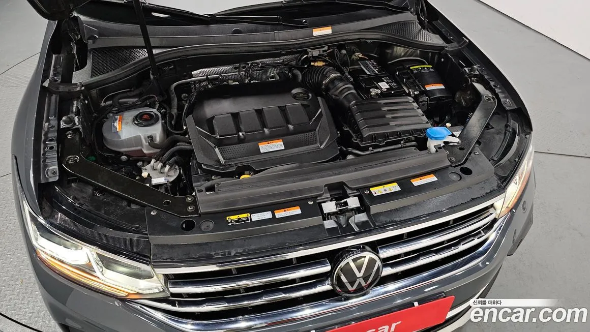 Volkswagen Tiguan — фото 9