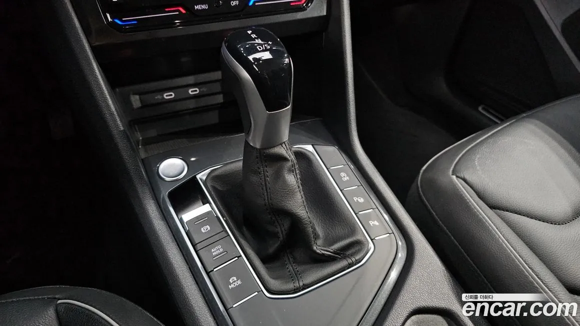 Volkswagen Tiguan — фото 5