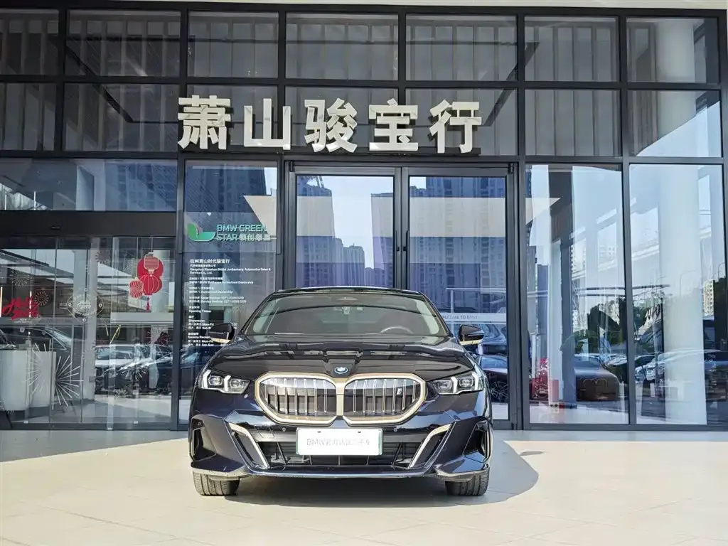 BMW i5 — фото 10