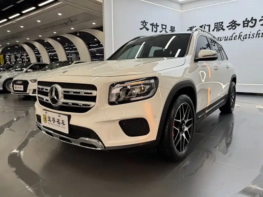 Mercedes-Benz GLB — фото 3