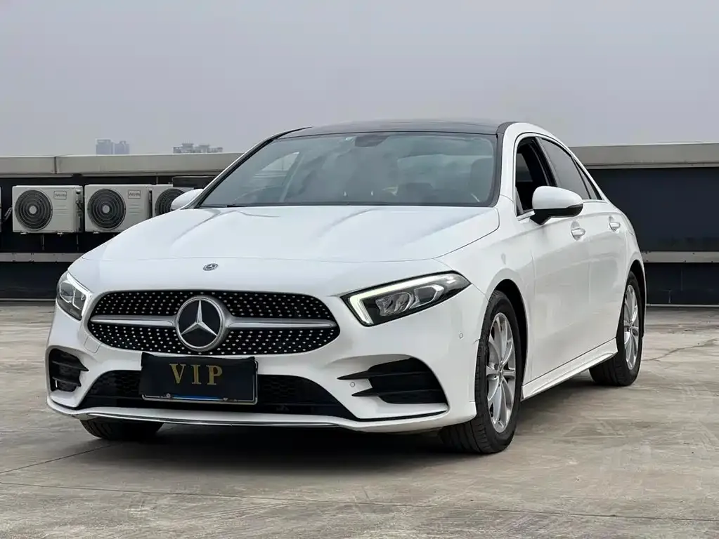 Mercedes-Benz A-Class — фото 1