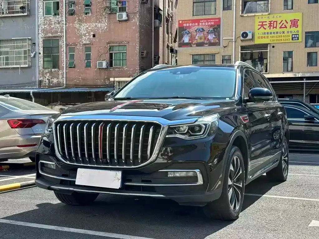 Hongqi HS7 — фото 1