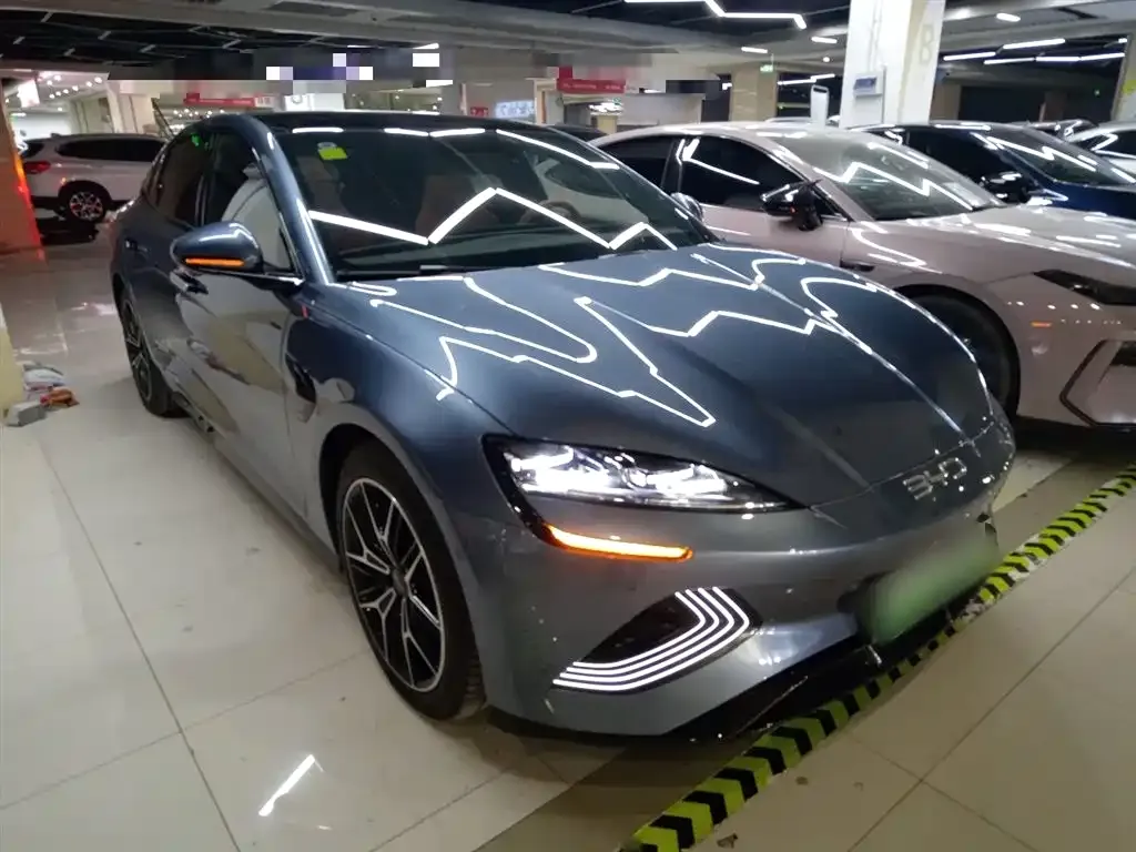 BYD Seal — фото 4