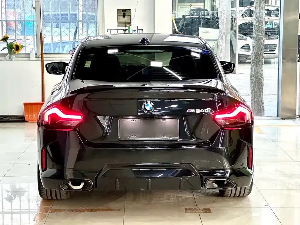 BMW M240i — фото 7