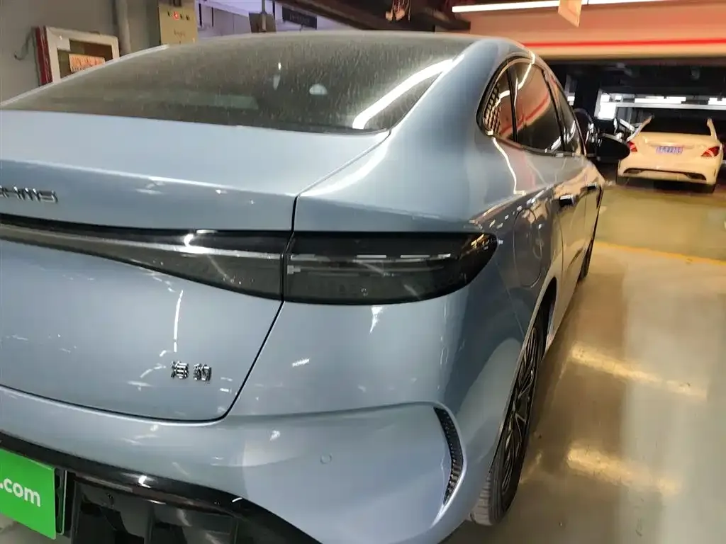 BYD Seal — фото 2