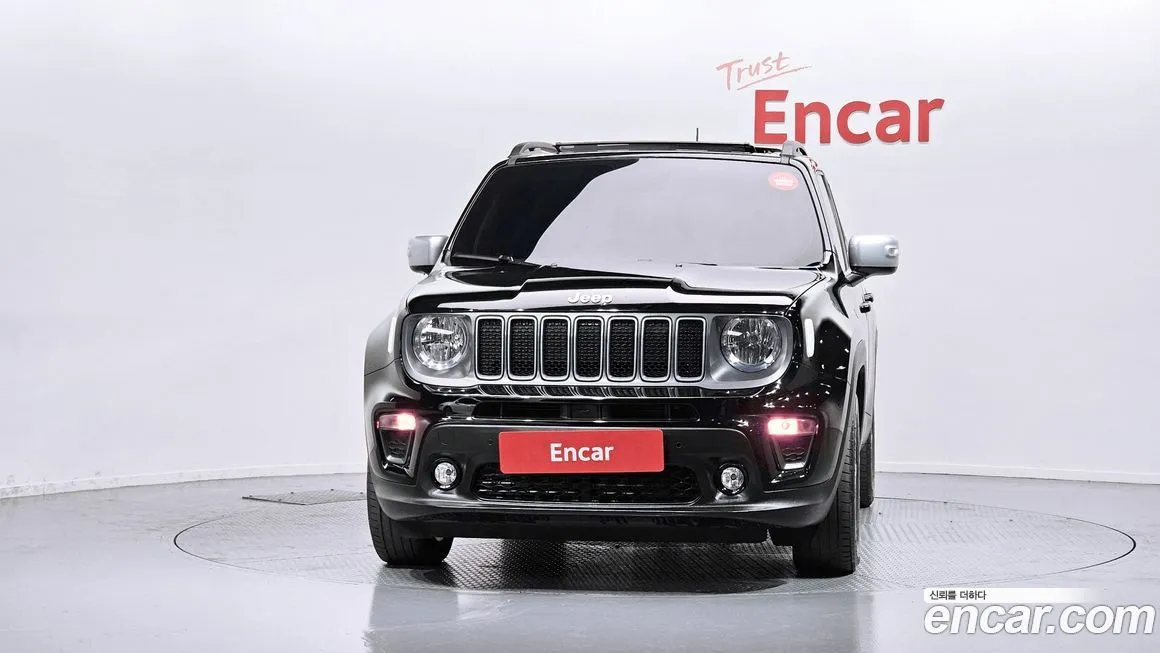 Jeep Renegade — фото 2