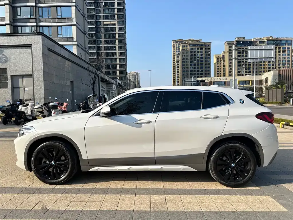 BMW X2 — фото 10