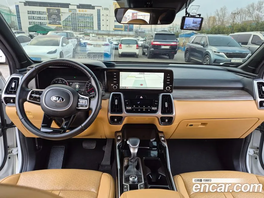 Kia Sorento — фото 9