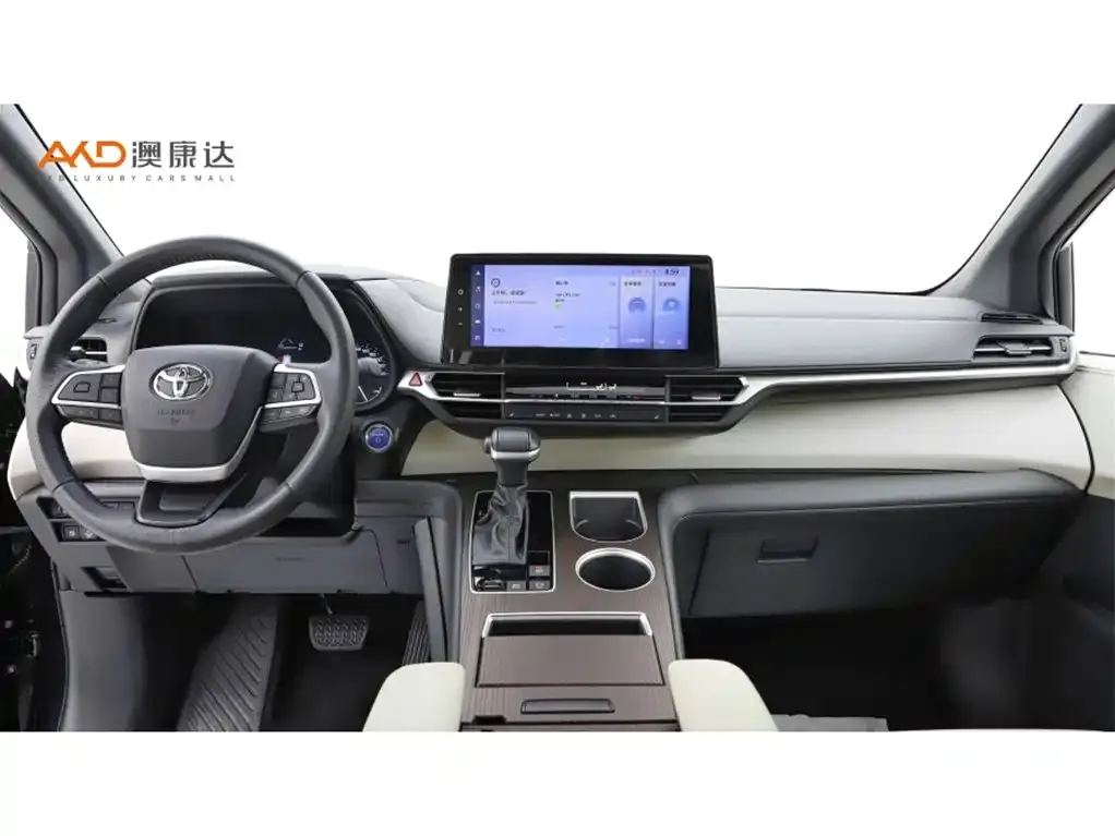Toyota Granvia — фото 7