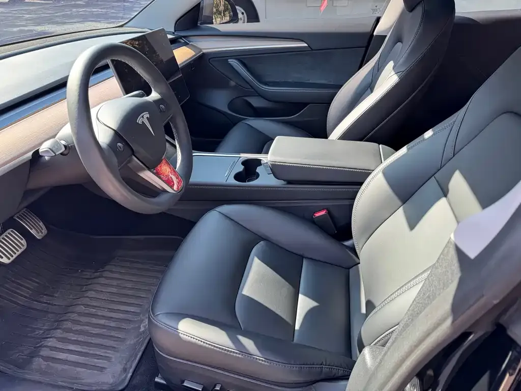 Tesla Model 3 — фото 5