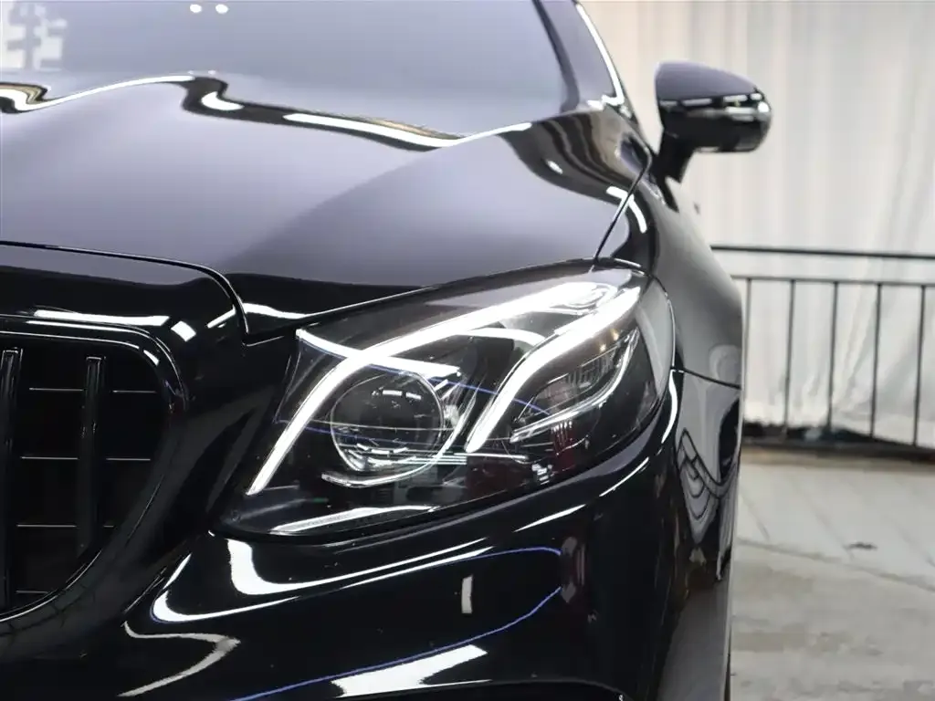 Mercedes-Benz E-Class AMG — фото 10