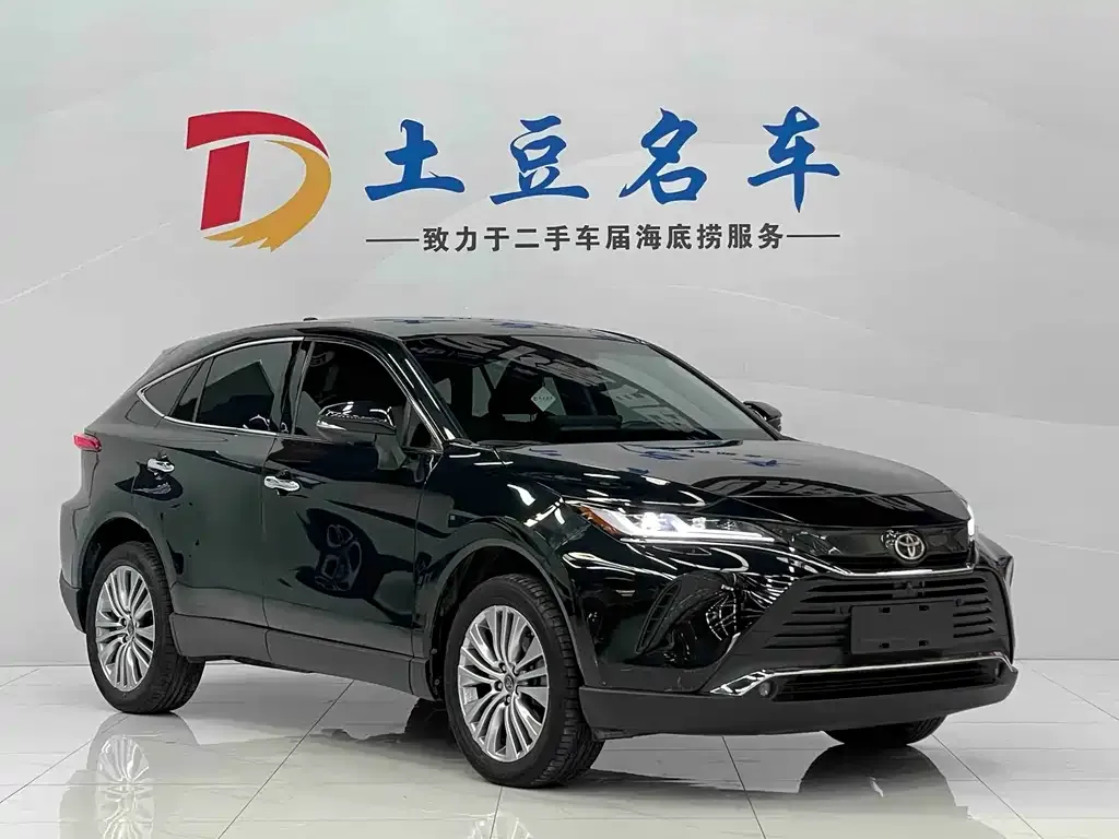 Toyota Harrier — фото 3